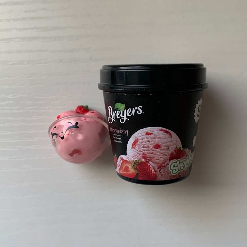 Shopkins Breyers Strawberry Ice Cream Figurine